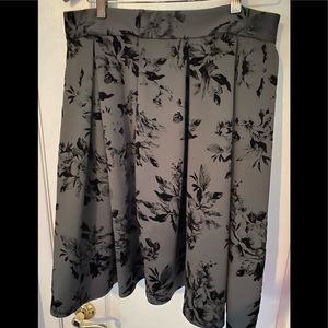 Women’s A-line skirt - L